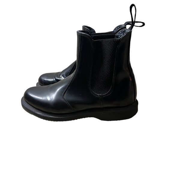 DR. MARTENS Flora Chelsea Boots in Classic Black Leather Size 6 - Picture 4 of 9